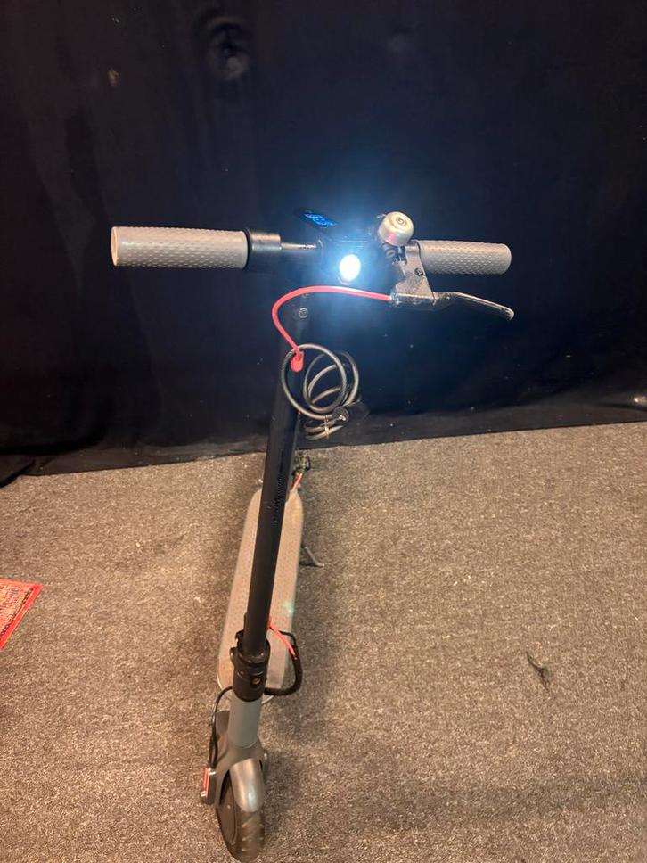 Elektrische Step, Fietsen en Brommers, Steps, Gebruikt, Elektrische step (E-scooter), Ophalen of Verzenden