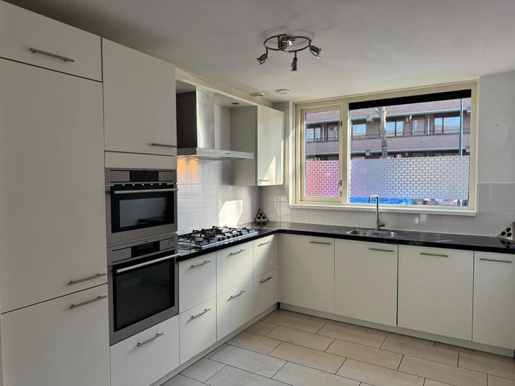 Complete Hoekkeuken + Apparatuur AEG/Siemens + GEDEMONTEERD, Huis en Inrichting, Keuken | Complete keukens, Zo goed als nieuw