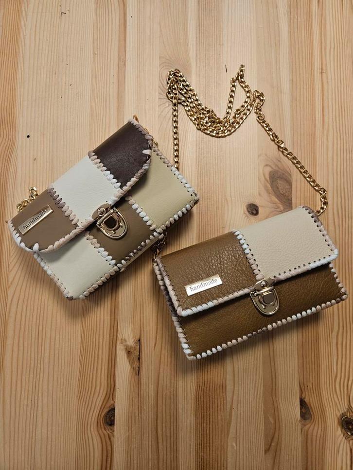 Handgemaakte Tasjes Leer & Stof, Sieraden, Tassen en Uiterlijk, Tassen | Damestassen, Nieuw, Schoudertasje, Bruin, Ophalen of Verzenden