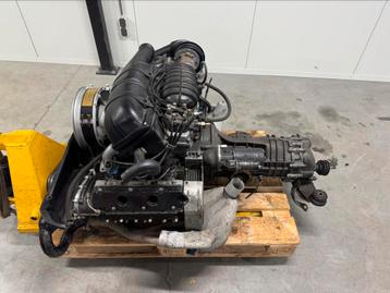 Porsche 911 2.2 motor met versnellingsbak beschikbaar voor biedingen