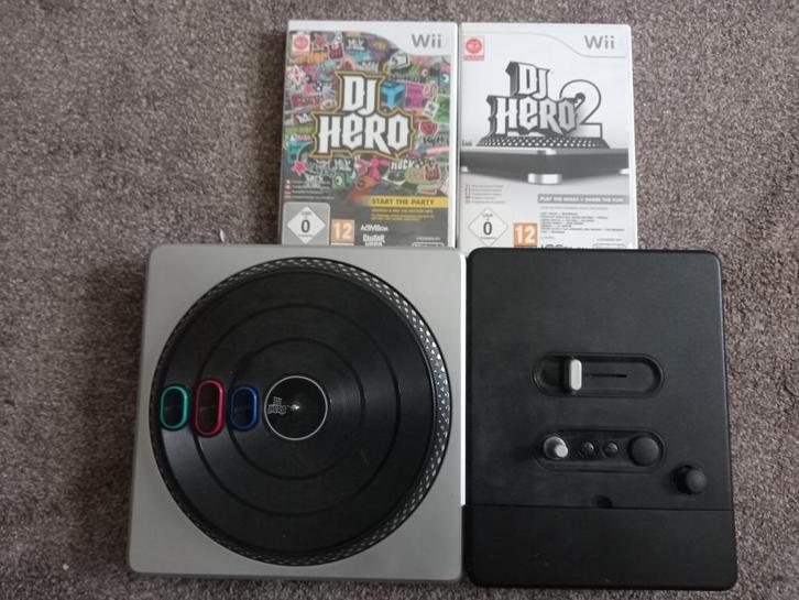 Wii Dj Hero set, Spelcomputers en Games, Games | Nintendo Wii, Gebruikt, Muziek, 3 spelers of meer, Vanaf 12 jaar, Eén computer