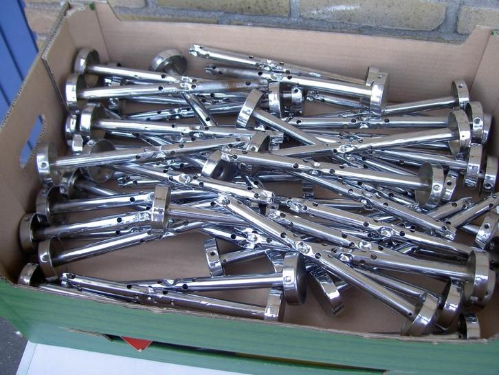 doos van 50 stuks nwe binnen dempers tbv fluisteruitlaat, Fietsen en Brommers, Brommeronderdelen | Zundapp, Nieuw, Uitlaat, Ophalen