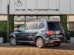 Volkswagen Touran 1.4 TSI Highline 7-Persoons | Navi | Camer, Auto's, Volkswagen, Voorwielaandrijving, 12 maanden, 15 km/l, Zwart