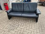nieuwstaat zwart leren senioren bank, Huis en Inrichting, Banken | Bankstellen, Ophalen, Gebruikt, 150 tot 200 cm, Tweepersoons
