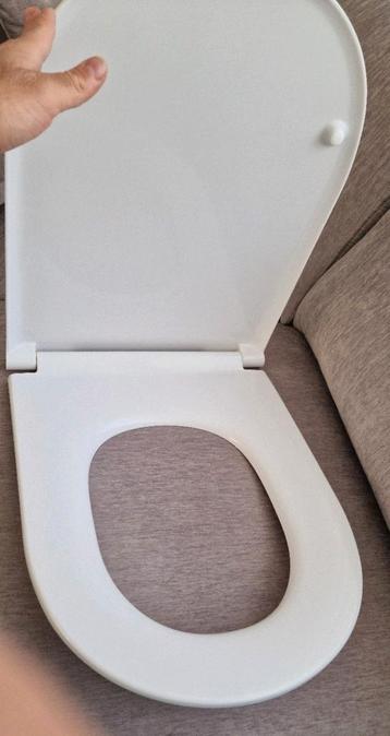 NIEUW!! Axent Aura toiletzitting soft-close, WIT! beschikbaar voor biedingen
