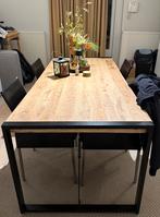 Houten eettafel met stalen frame - Zo goed als nieuw!, Ophalen