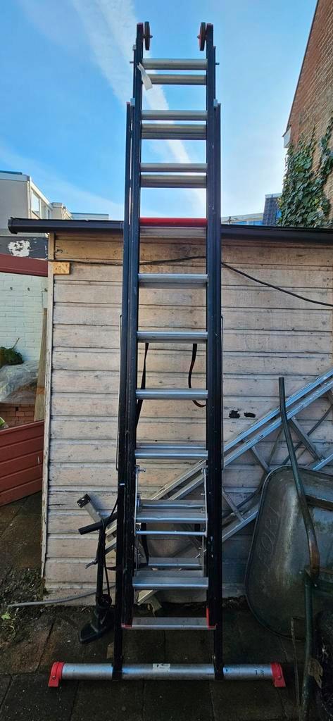 Altrex Nevada 3x10 Ladder - Gebruikt, Doe-het-zelf en Verbouw, Ladders en Trappen, Gebruikt, Ladder, 4 meter of meer, Opvouwbaar of Inschuifbaar