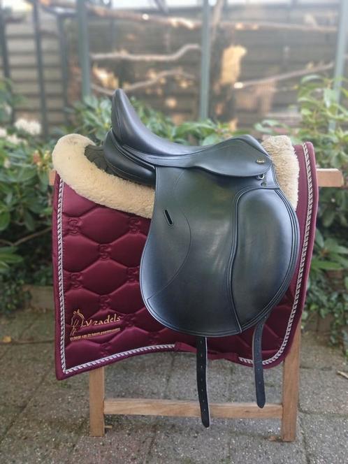 Tekna S Line Quik-Change zwart dressuurzadel 15.5 Inch, Dieren en Toebehoren, Paarden en Pony's | Zadels, Zo goed als nieuw, Dressuur