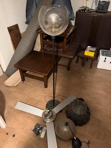 Lampen beschikbaar voor biedingen