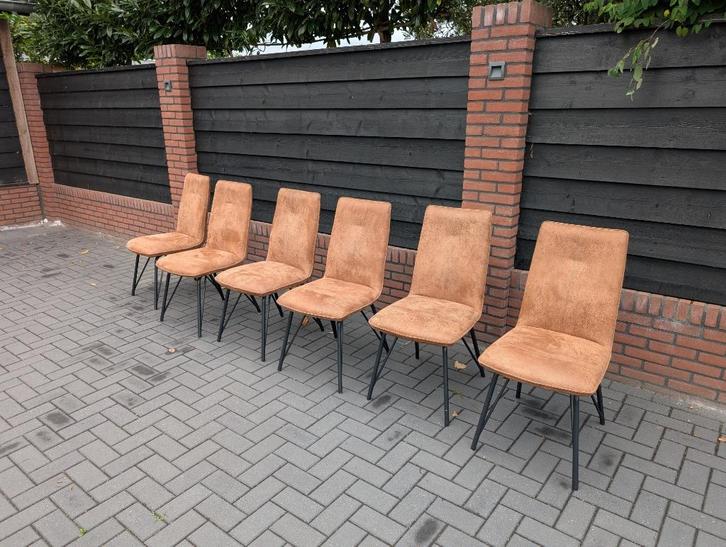 8 eetkamer stoelen, Huis en Inrichting, Stoelen, Zo goed als nieuw, Vijf, Zes of meer stoelen, Kunststof, Stof, Bruin, Ophalen