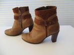 McGregor Enkellaars Leer Suede bruin, leer gevoerd Mt 37, Kleding | Dames, Schoenen, McGregor, Bruin, Lage of Enkellaarzen, Ophalen of Verzenden