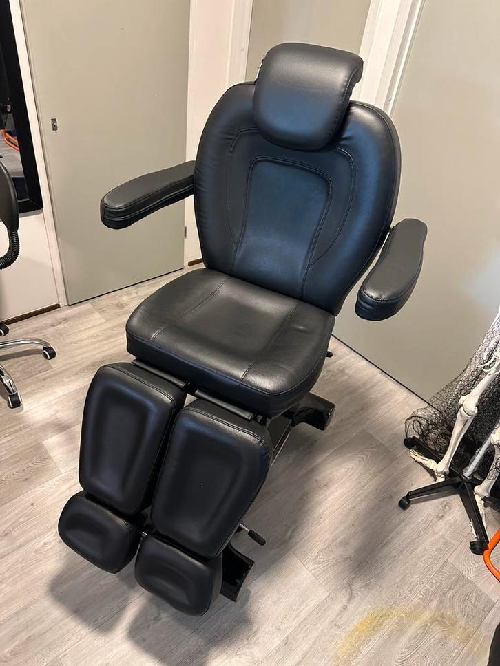 Tattoo/PMU Stoel - Zwart Leer, Huis en Inrichting, Stoelen, Zo goed als nieuw, Eén, Leer, Zwart, Ophalen