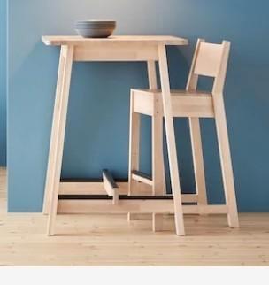 Bartafel met 2 barkrukken 
