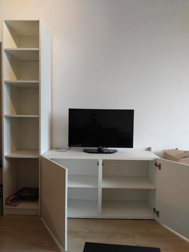 Billy boekenkast en Ikea Besta kast wit, Huis en Inrichting, Kasten | Boekenkasten, Zo goed als nieuw, 50 tot 100 cm, 200 cm of meer