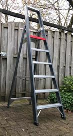 Te koop Altrex trap, Doe-het-zelf en Verbouw, Ladders en Trappen, Zo goed als nieuw, Minder dan 2 meter, Ophalen