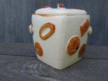 "COOKIES ALL OVER" KOEKJESPOT+DEKSEL KERAMIEK beschikbaar voor biedingen