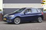 BMW 2-serie Active Tourer 218i High Executive | Trekhaak | C, Auto's, BMW, Gebruikt, Euro 6, Blauw, 3 cilinders