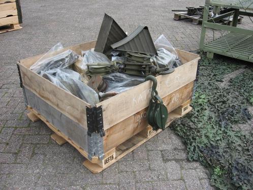 katrol katrollen hijsmateriaal legergoederen army goods, Verzamelen, Militaria | Algemeen, Landmacht, Embleem of Badge, Amerika