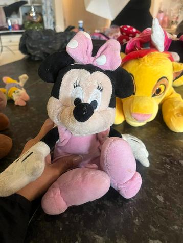 Minnie mouse knuffel beschikbaar voor biedingen