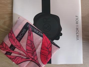 Viktor & Rolf Flowerbomb Tiger Lily sjaal beschikbaar voor biedingen