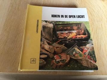 Boek ; koken in de open lucht (BBQ) LEKKERBEKKEN TOP beschikbaar voor biedingen