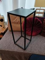 Bijzettafel, Minder dan 55 cm, Metaal of Aluminium, Vierkant, Zo goed als nieuw