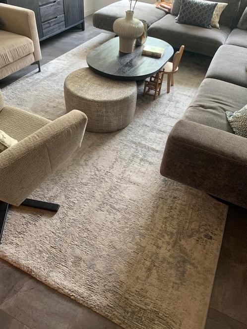 Vloerkleed groot 240 bij 340, Huis en Inrichting, Stoffering | Tapijten en Kleden, Zo goed als nieuw, 200 cm of meer, 200 cm of meer