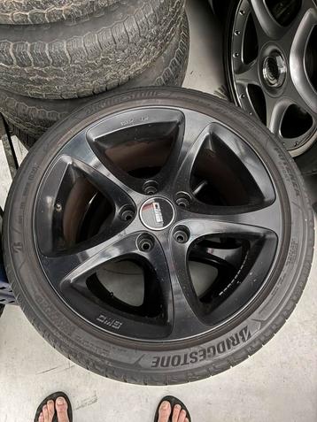 Ford Econoline Audi A8 en Porsche 928 velgen set beschikbaar voor biedingen