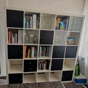 Ikea Kallax 5x5 vakken met diverse inzetten beschikbaar voor biedingen