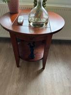 Klein rond tafeltje met laatje kersenhout, Huis en Inrichting, Tafels | Bijzettafels, Ophalen, Rond, Hout, 55 tot 75 cm