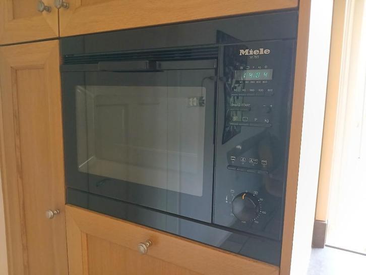 Inbouw Combi-magnetron-oven Miele M 275, Witgoed en Apparatuur, Ovens, Gebruikt, Inbouw, Oven met grill, 45 tot 60 cm, 60 cm of meer