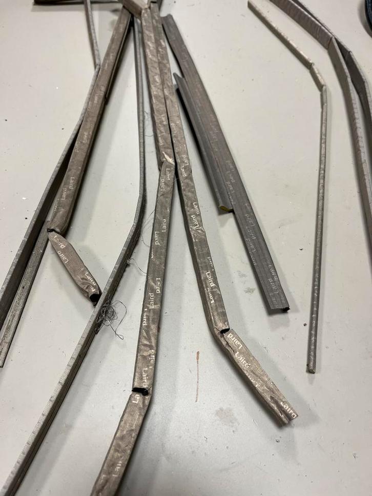 Laird EMi Shielding - Afscherming uit oude servers, Computers en Software, Servers, Gebruikt, Onbekend, Ophalen of Verzenden