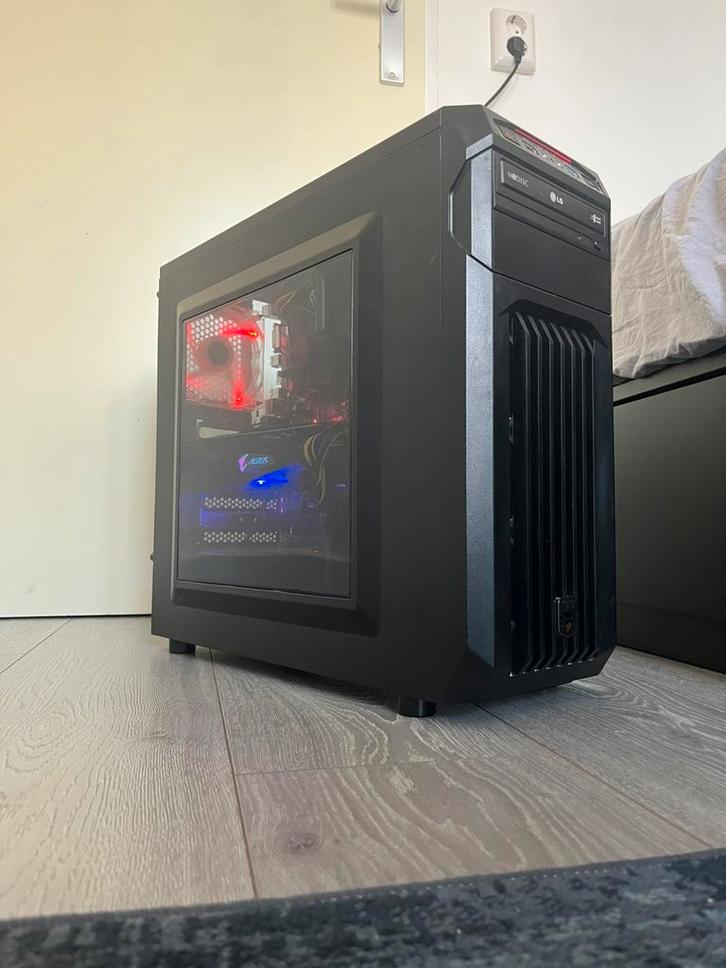 Krachtige Gaming PC - RTX 2060 Super, Computers en Software, Desktop Pc's, Zo goed als nieuw, 4 Ghz of meer, SSD, Gaming, Ophalen