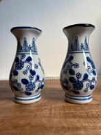 Delftsblauwe vaasjes., Ophalen of Verzenden, Overige kleuren, Aardewerk of Porselein, Minder dan 50 cm