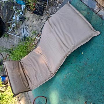 Ligbed beschikbaar voor biedingen