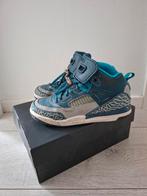 Jordan Schoenen Maat 33,5, Kinderen en Baby's, Kinderkleding | Schoenen en Sokken, Gebruikt, Jongen of Meisje, Schoenen, Ophalen of Verzenden