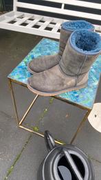 Oude uggs blauw mt 37, Ophalen, Gebruikt, Jongen of Meisje, Laarzen