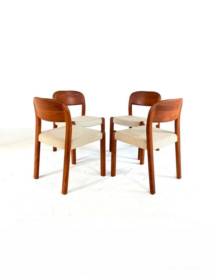 Set van 4 vintage eetkamerstoelen, EMC Møbler ‘80, Huis en Inrichting, Stoelen, Zo goed als nieuw, Vier, Hout, Stof, Bruin, Ophalen of Verzenden