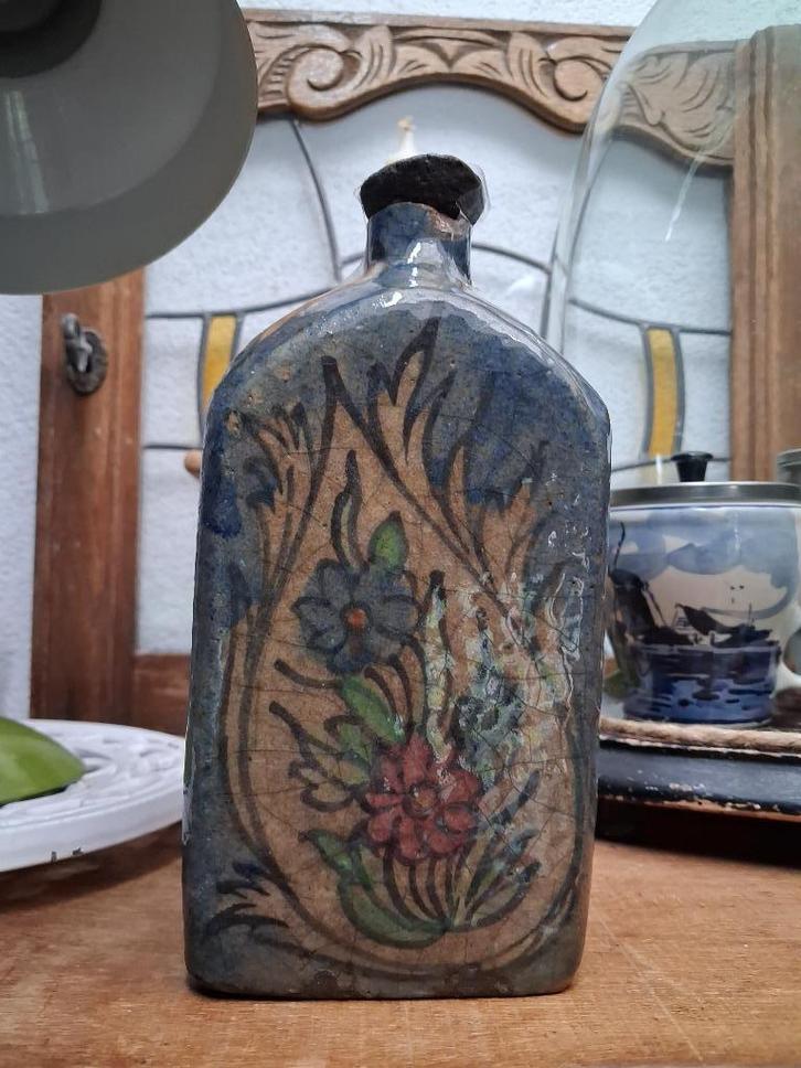 oma's nostalgische oude Perzische fles / kruik / driehoekig, Antiek en Kunst, Antiek | Keramiek en Aardewerk, Ophalen of Verzenden