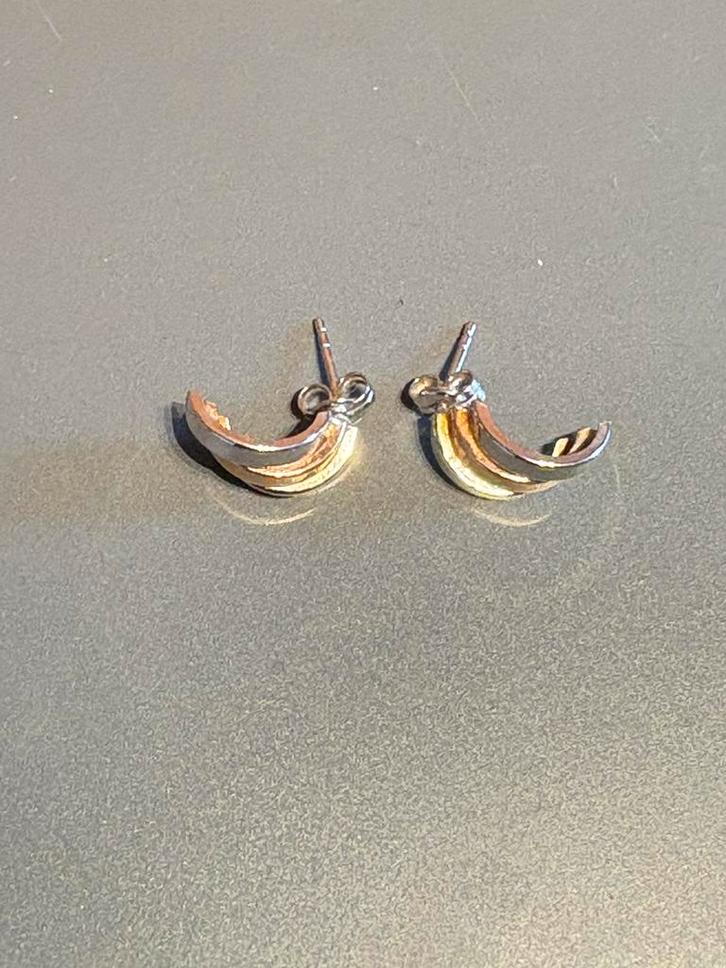 Goud oorbellen – 14 karaat bicolor gouden oorstekers (585), Sieraden, Tassen en Uiterlijk, Oorbellen, Zo goed als nieuw, Goud