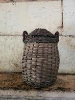Franse brocante rieten flessenmand  / allegonda, Huis en Inrichting, Woonaccessoires | Schalen en Manden, Ophalen of Verzenden