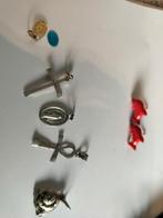 Sieraden, geloof, kruisjes, en plastic dolfijntjes, Ophalen of Verzenden, Overige materialen