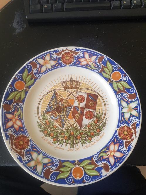 Wandbord van huwelijk Juliana en Bernhard, Verzamelen, Koninklijk Huis en Royalty, Zo goed als nieuw, Servies, Ophalen