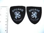 2 douane customs emblemen. Z.g.a.n. Ca. 6.5 cm. hoog., Verzamelen, Ophalen of Verzenden, Overige soorten, Nederland, Embleem of Badge