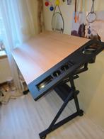 Tekenbureau of gewone bureau met kruk ZGAN, Ophalen, Zo goed als nieuw, Minder dan 130 cm