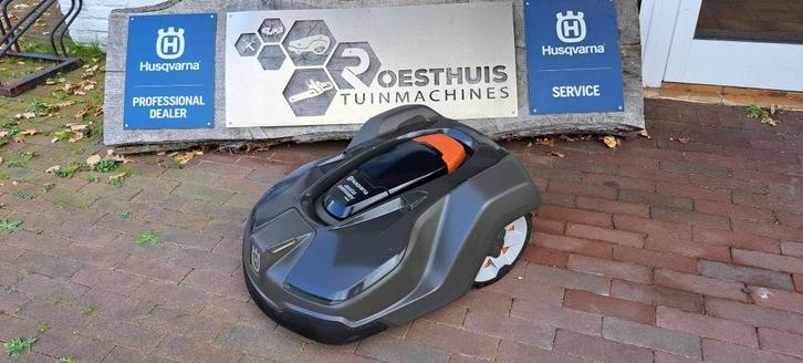 Husqvarna Automower 450X–2022–slechts 3953 uur-beschermhuis, Tuin en Terras, Robotmaaiers, Gebruikt, 20 tot 25 cm, Bestuurbaar via app