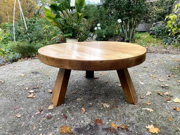 Massief houten salontafel rond 80cm Brutalist Arts & Crafts beschikbaar voor biedingen