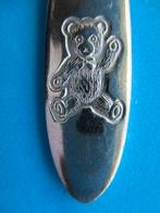 (KB5012) Kinderbestek Beertje zittend met strikje vork, Ophalen of Verzenden, Gebruikt