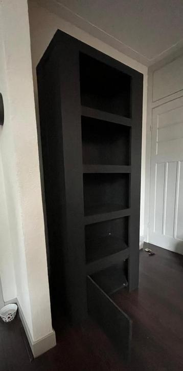 Te koop kast