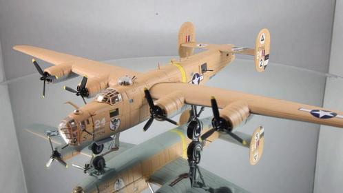2 GROTE Corgi b-24 strawberry bitch + B-17 Flying fortress, Verzamelen, Militaria | Tweede Wereldoorlog, Landmacht, Amerika, Ophalen of Verzenden